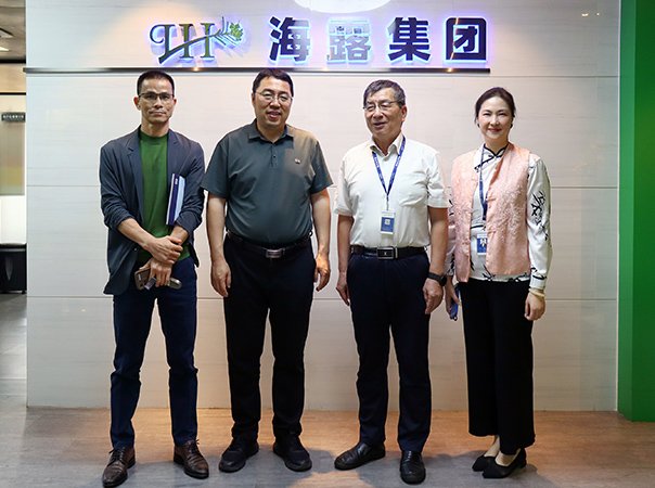 �й�ũ��Ժ��ϯ��ѧ�ҵ���װ918������ģʽ������̽ũ��Ʒ��ͨ���辶